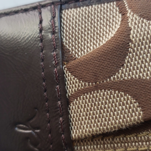 Coach wallet with logo fabric and a button snap close - Picture 11 of 11